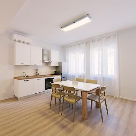 La Casetta Di Lina Rooms And Apartments Verona Bagian luar foto