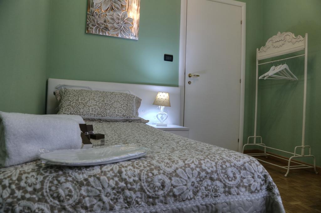 La Casetta Di Lina Rooms And Apartments Verona Bagian luar foto